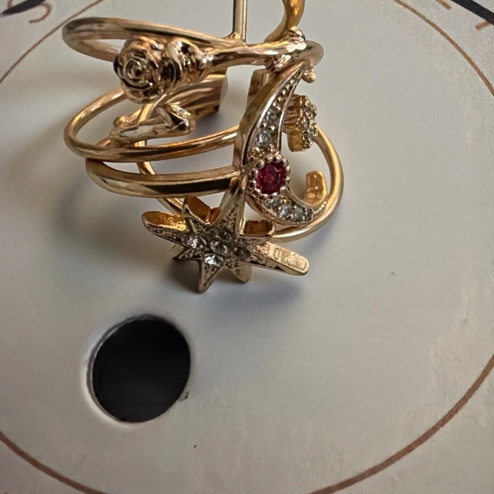 Urban Outfitters Gold Jeweled Five Ring Set NWT